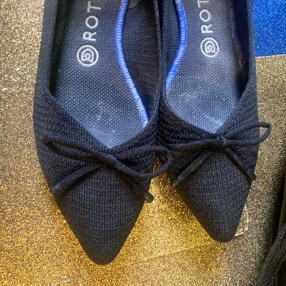 ROTHY’s BLACK FLAT POINTY BALLET Shoes 9W but fits an 8️⃣ COMFY - Picture 8 of 9
